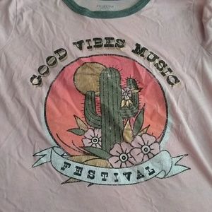 Vintige rustic music festival shirt.